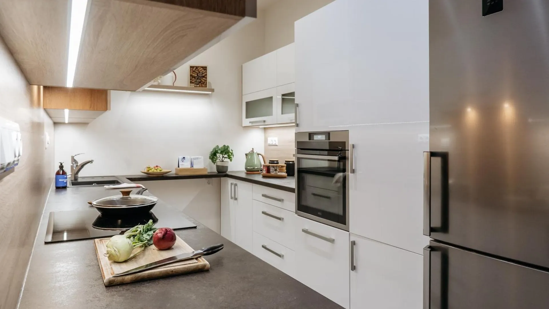 Prague Days - Family 2Bdr Apt - Ac - Darts - Netflix - Hip District