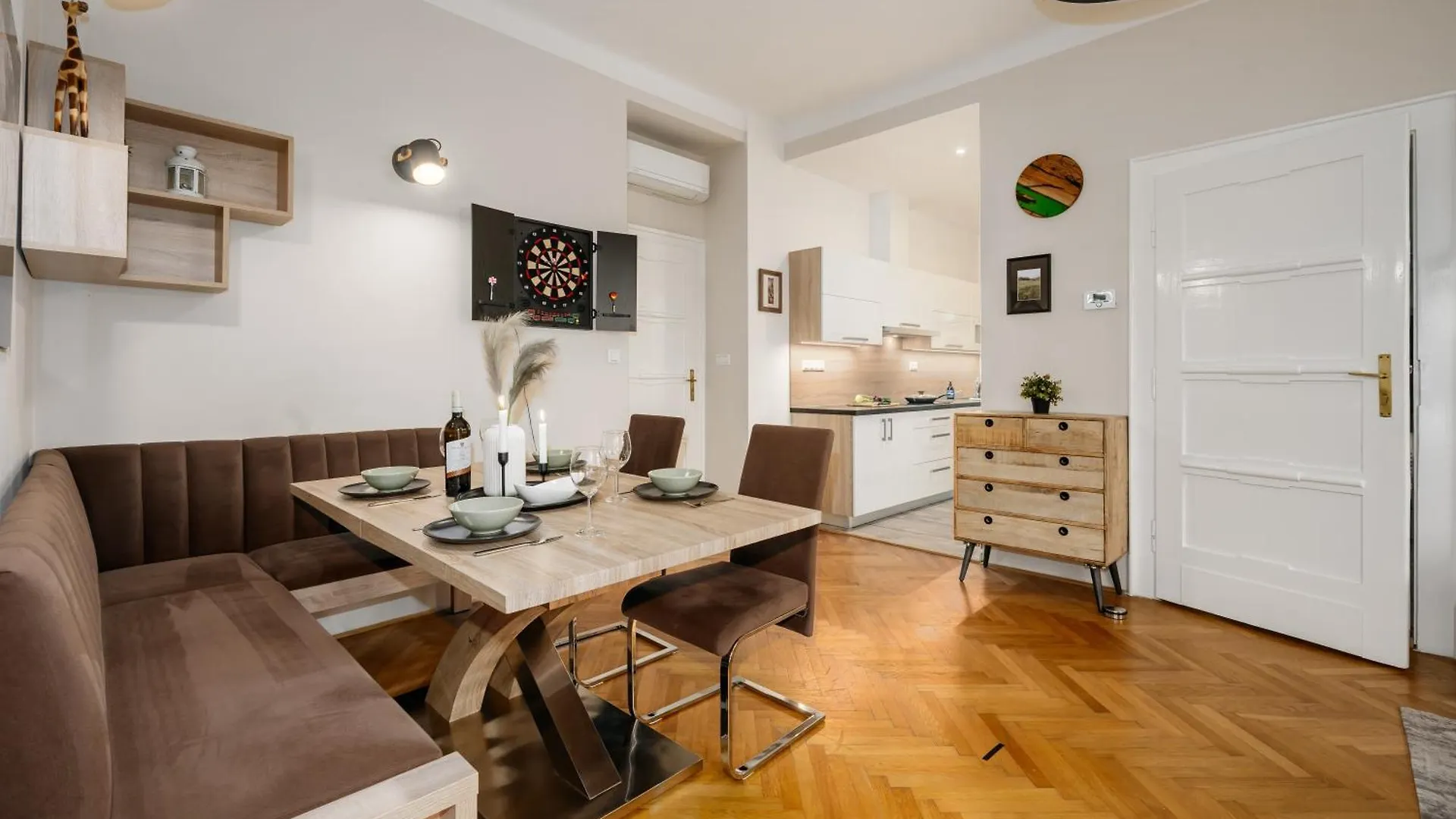 公寓 Prague Days - Family 2Bdr Apt - Ac - Darts - Netflix - Hip District